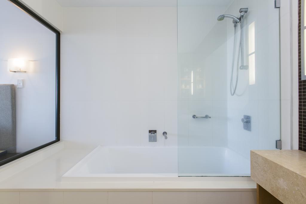 Boathouse Port Of Airlie Apartamento Airlie Beach Quarto foto